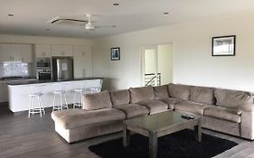 Blue Sky Apartment